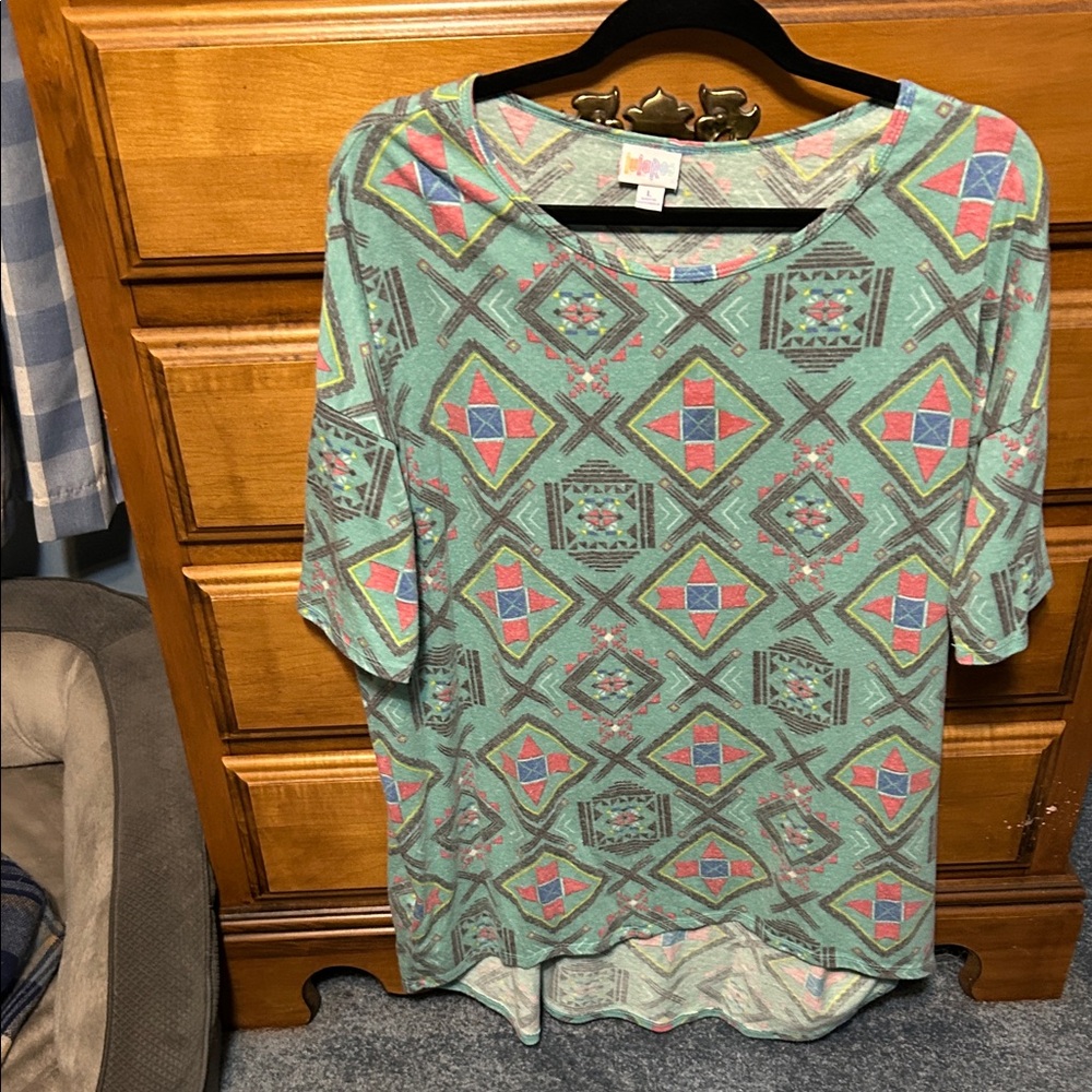 LuLaRoe Geometric Short Sleeve Top - Green and Pink